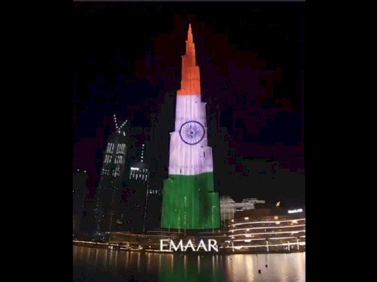 तिरंगे के रंग-तिरंगे के रंग में रंगा बुर्ज खलीफा, कोरोना के खिलाफ जंग में भारत को मिला UAE का समर्थन