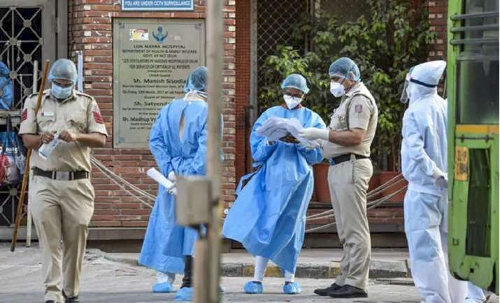 दिल्ली: अस्पतालों को कोरोना वायरस के लक्षण वाले मरीजों से भर्ती के दौरान पॉजिटिव जांच रिपोर्ट न मांगने का निर्देश