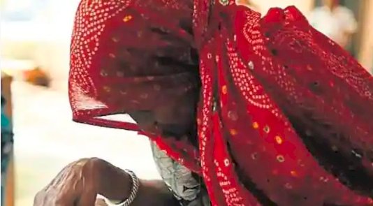 बिहार: डायन बताकर दो महिलाओं के हाथ-पैर बांधकर रातभर पीटा, फिर जबरन पिलाया मैला