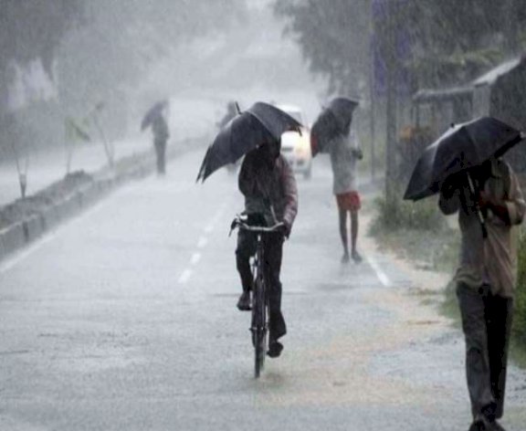 Jharkhand Weather Alert: झारखंड के इन जिलों में आज होगी भारी बारिश, जानें अपने शहर का हाल