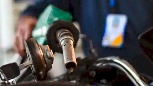बिहार के सभी जिलों में सौ के पार पहुंचे पेट्रोल के दाम, जानें आपके जिले में क्या है कीमत
