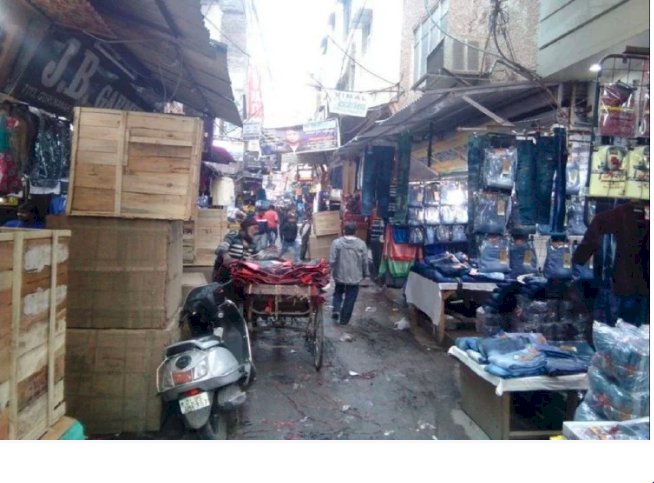 दिल्ली : सीलमपुर मार्केट, रानी बाग मेन मार्केट और सुल्तानपुरी सब्जी मंडी बंद, टूट रहे थे कोविड नियम