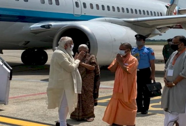 PM Modi Varanasi Visit Live: वाराणसी पहुंचे पीएम मोदी, काशी को देंगे 1475 करोड़ की सौगात