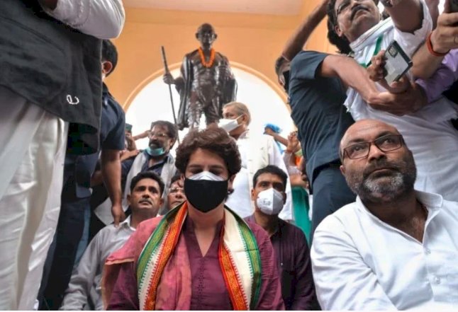 प्रियंका का यूपी दौरा: ब्लॉक प्रमुख चुनाव में जिस महिला से हुई थी अभद्रता, उससे मिलने हुईं रवाना