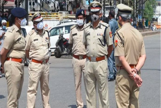 दिल्ली: खजूरी खास में पुलिस और बदमाशों के बीच मुठभेड़, दो लुटेरे ढेर, दो पुलिसकर्मी भी घायल