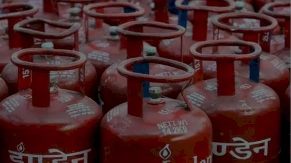 LPG: अब घर पर ही मिल जाएगा दो सिलेंडर वाला DBC कनेक्शन, नए के लिए 8454955555 पर करें मिस्ड कॉल